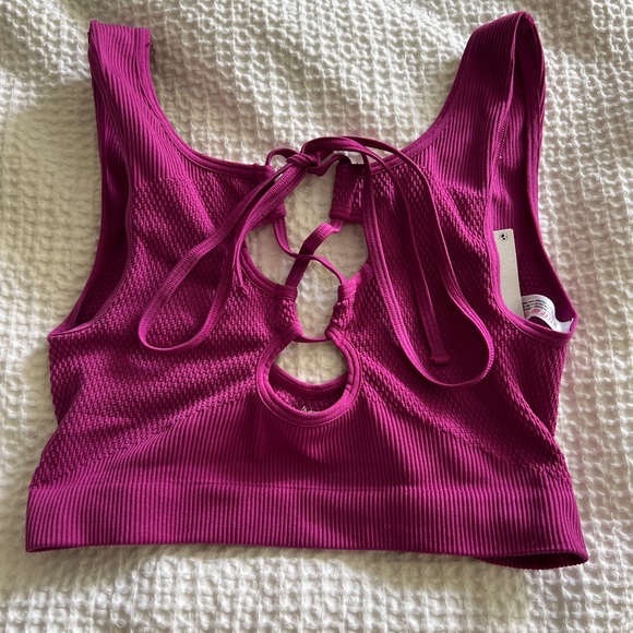 Urban outfitters crop top (xs-s)